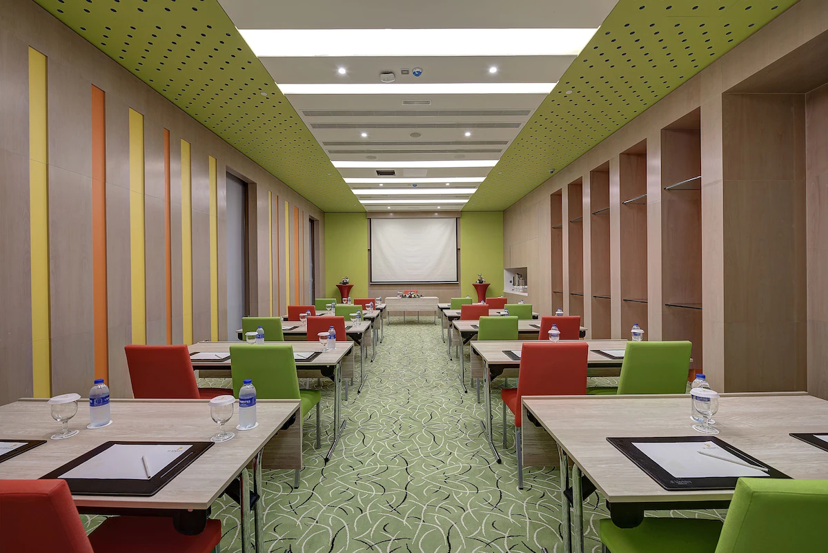 اتاق کنفرانس هتل الخوری آتریوم دبی